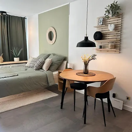 Strandnahes Kiel-schilksee شقة